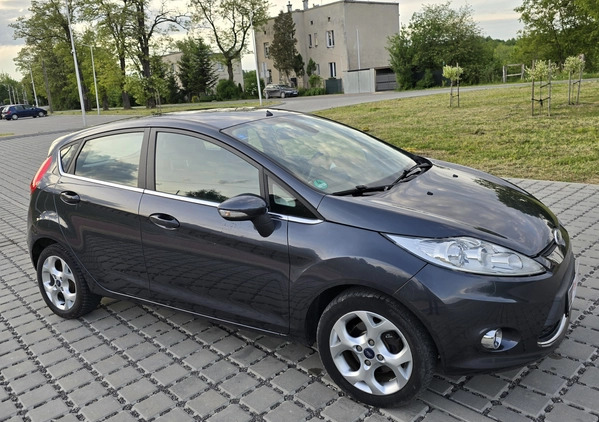 Ford Fiesta cena 18900 przebieg: 184000, rok produkcji 2009 z Ogrodzieniec małe 667